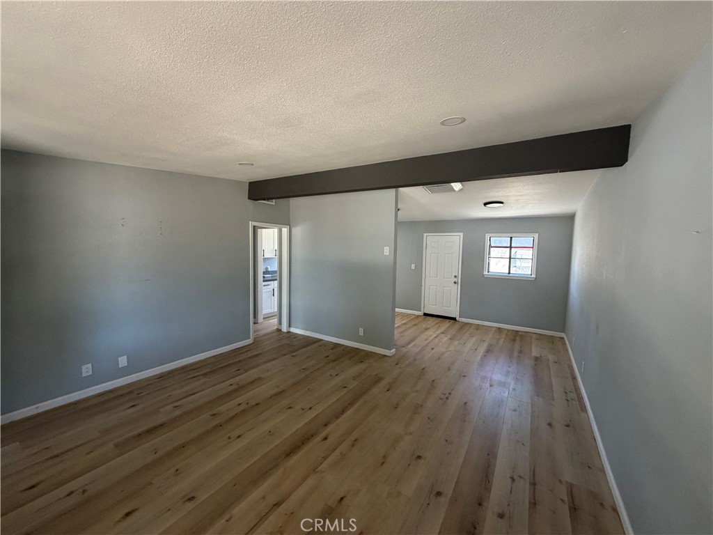 1047 W Avenue H6 Property Photo 5