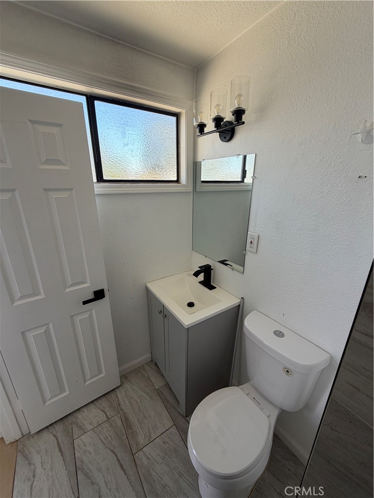 1047 W Avenue H6 Property Photo 14