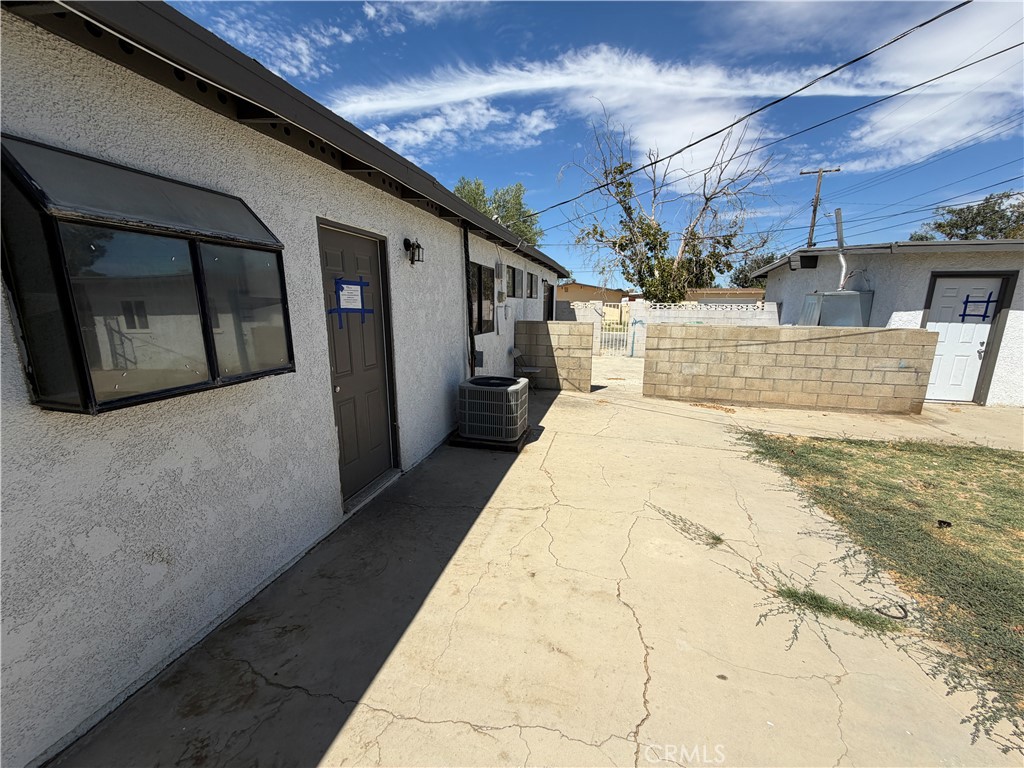 1047 W Avenue H6 Property Photo 16