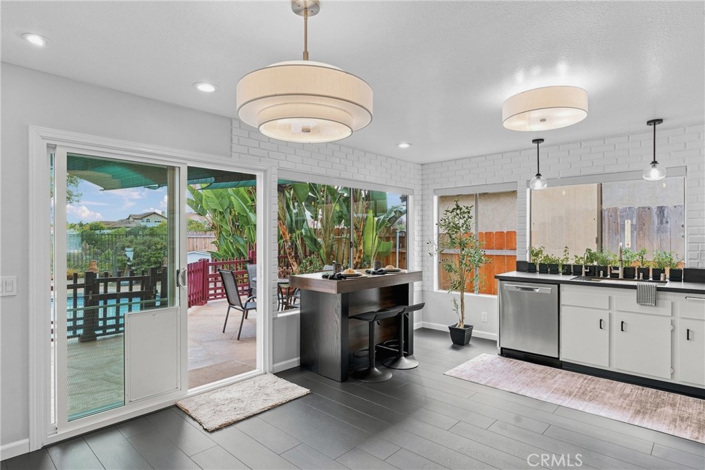 7946 Aqua Mansa Road Property Photo 6