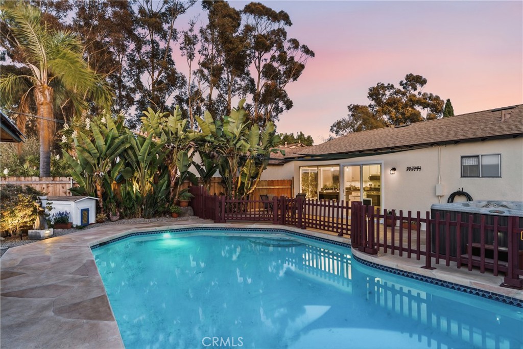 7946 Aqua Mansa Road Property Photo 8