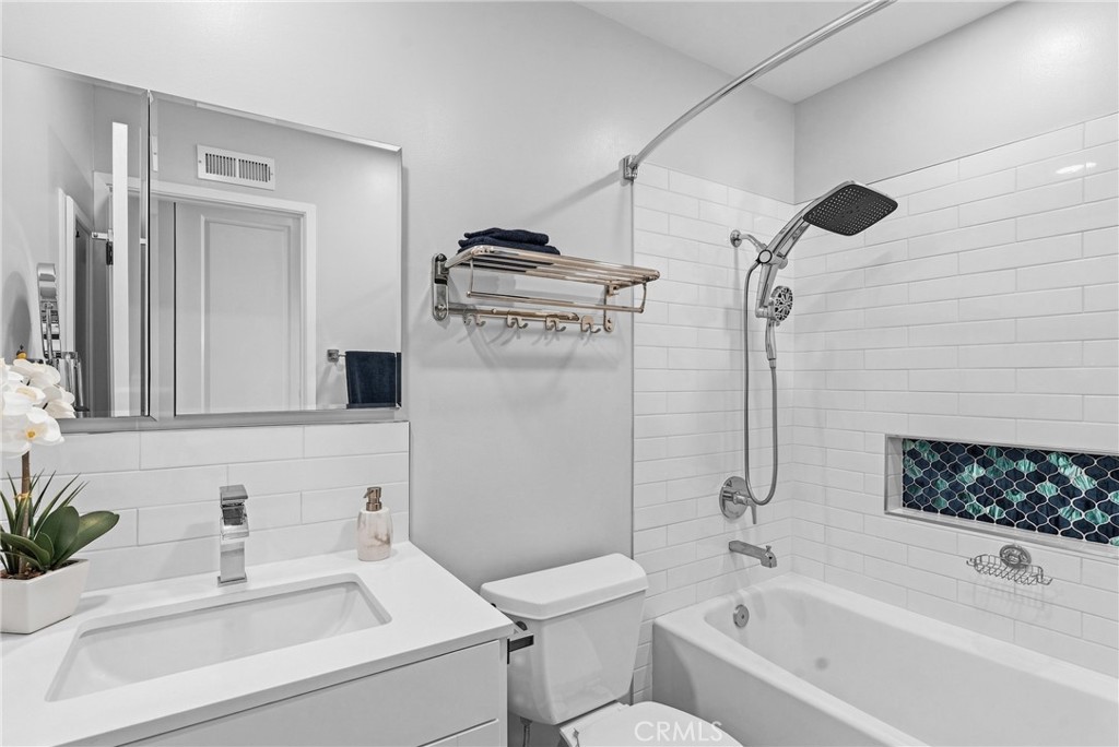 7946 Aqua Mansa Road Property Photo 15