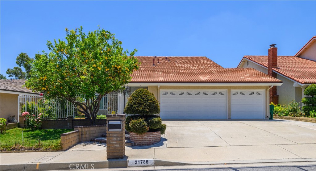 21786 Santaquin Drive Property Photo 1