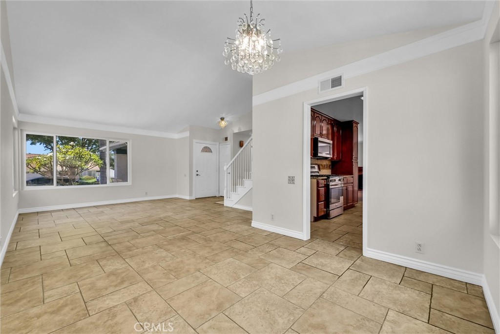 10152 Victoria Street Property Photo 9