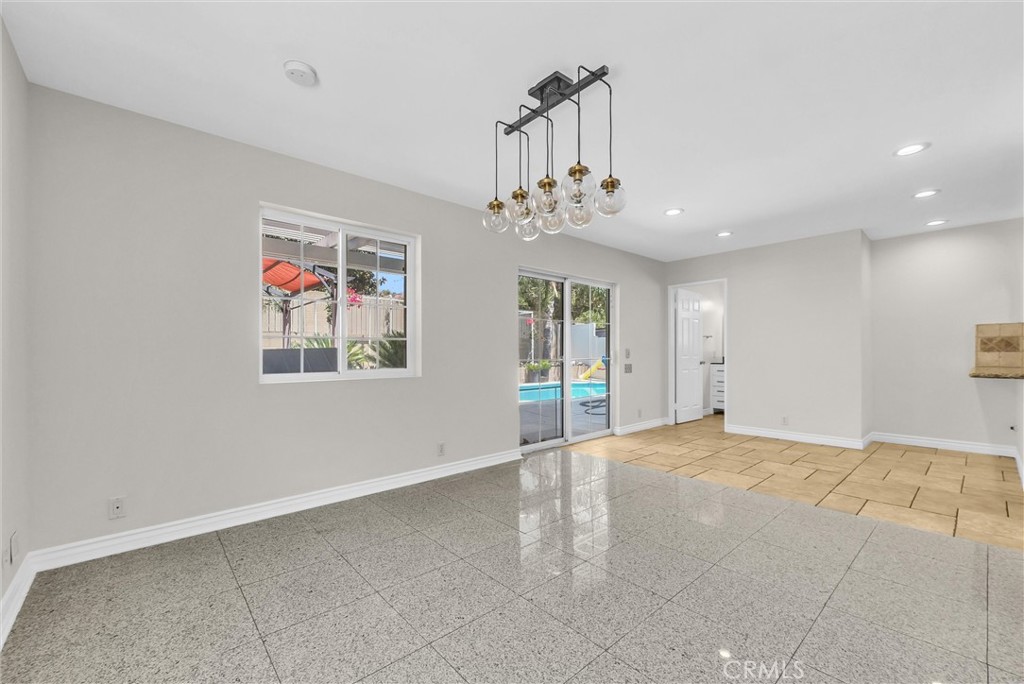 10152 Victoria Street Property Photo 15