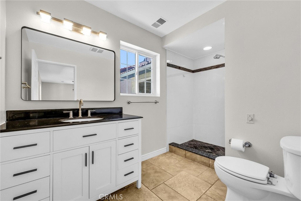 10152 Victoria Street Property Photo 23