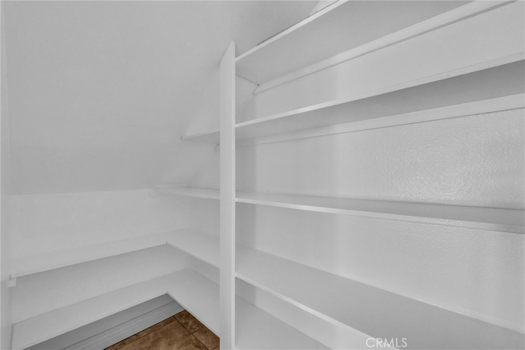 10152 Victoria Street Property Photo 24