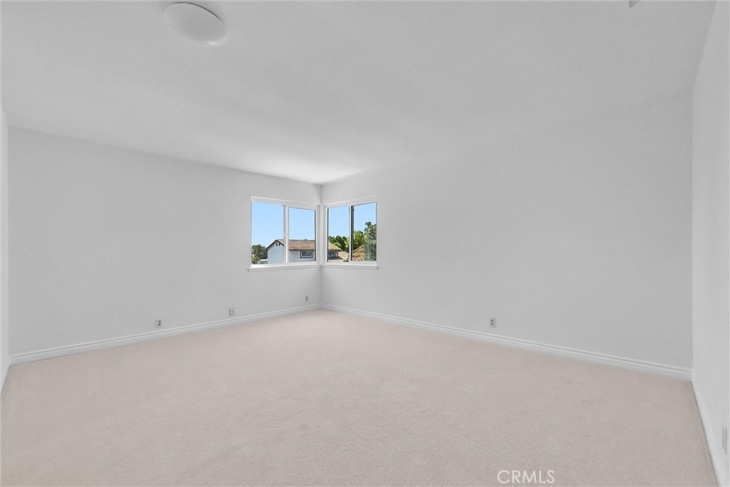 10152 Victoria Street Property Photo 26