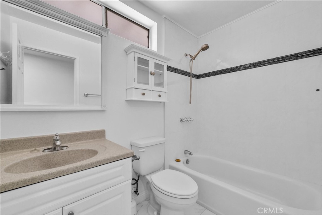 10152 Victoria Street Property Photo 33