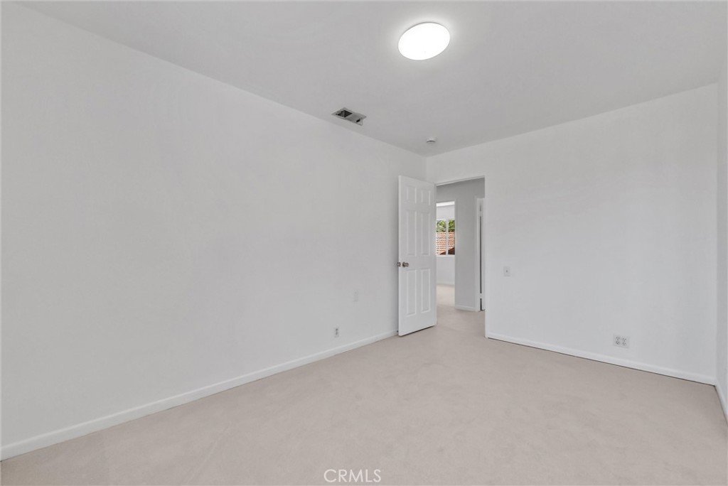 10152 Victoria Street Property Photo 35