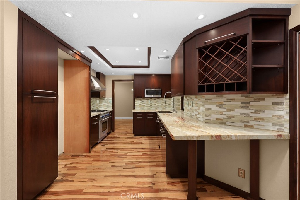 21111 Valleyview Drive Property Photo 11
