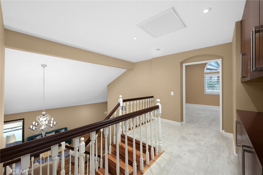 21111 Valleyview Drive Property Photo 18