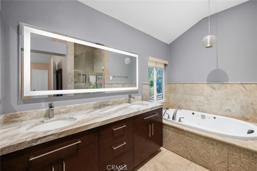 21111 Valleyview Drive Property Photo 22