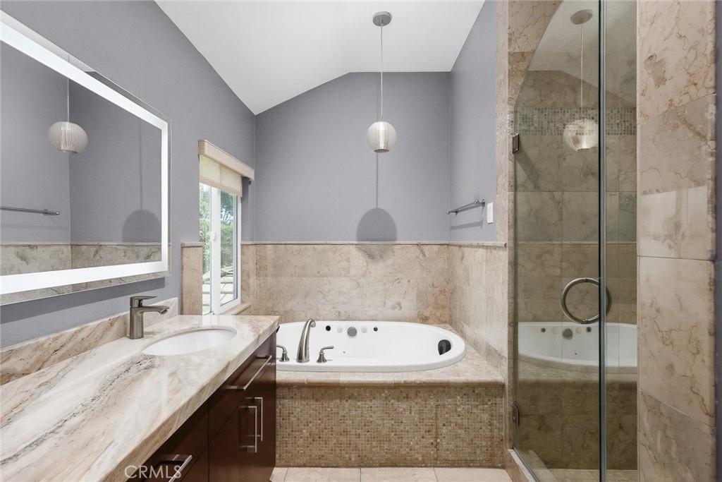 21111 Valleyview Drive Property Photo 23