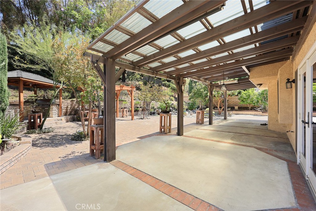 21111 Valleyview Drive Property Photo 34