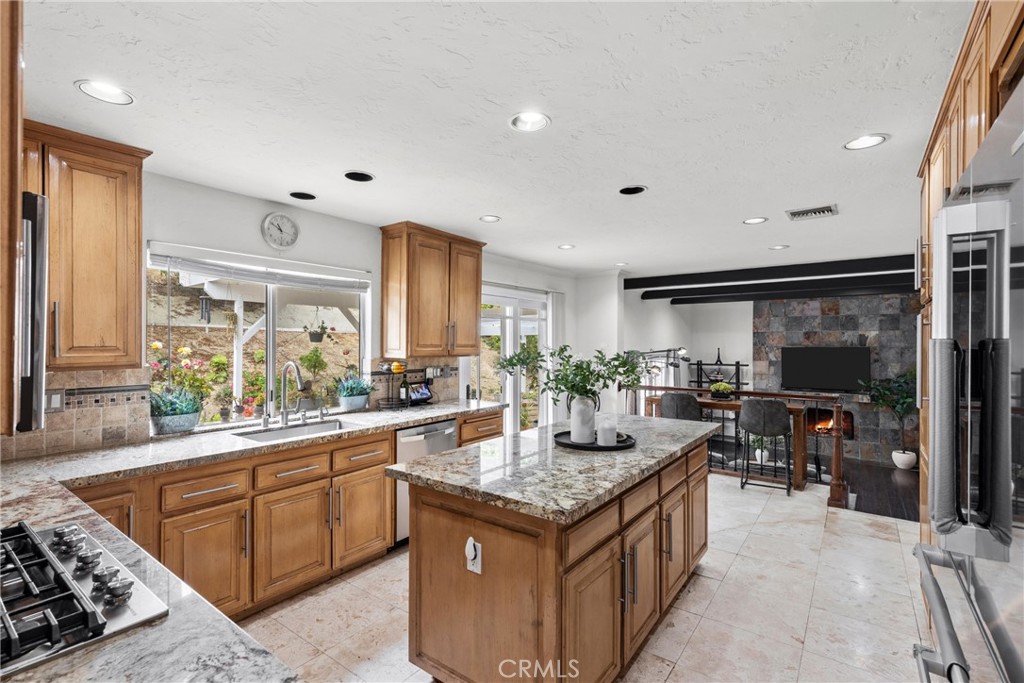 20224 Chapter Property Photo 10