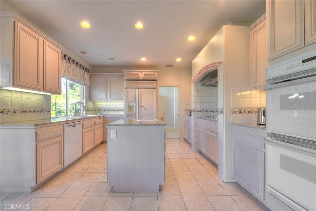 2386 Routh Drive Property Photo 25