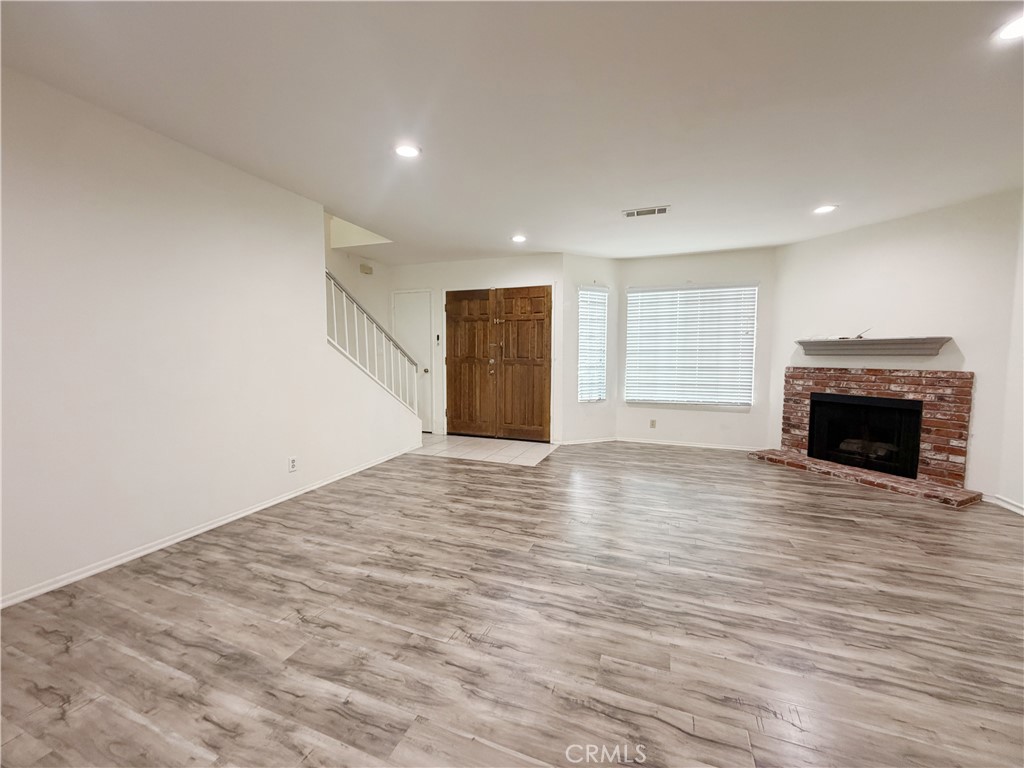 2612 W Grand Avenue C Property Photo 6