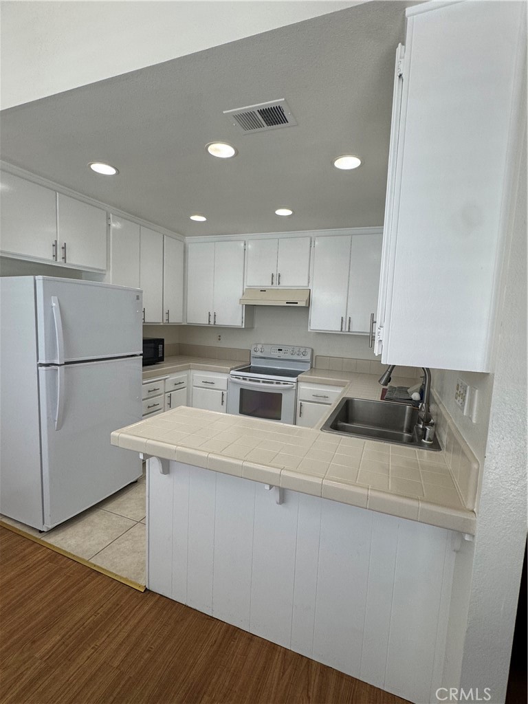 1700 W Cerritos Avenue 120 Property Photo 7