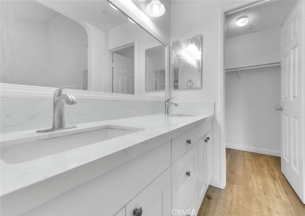 353 E Phillips Property Photo 25
