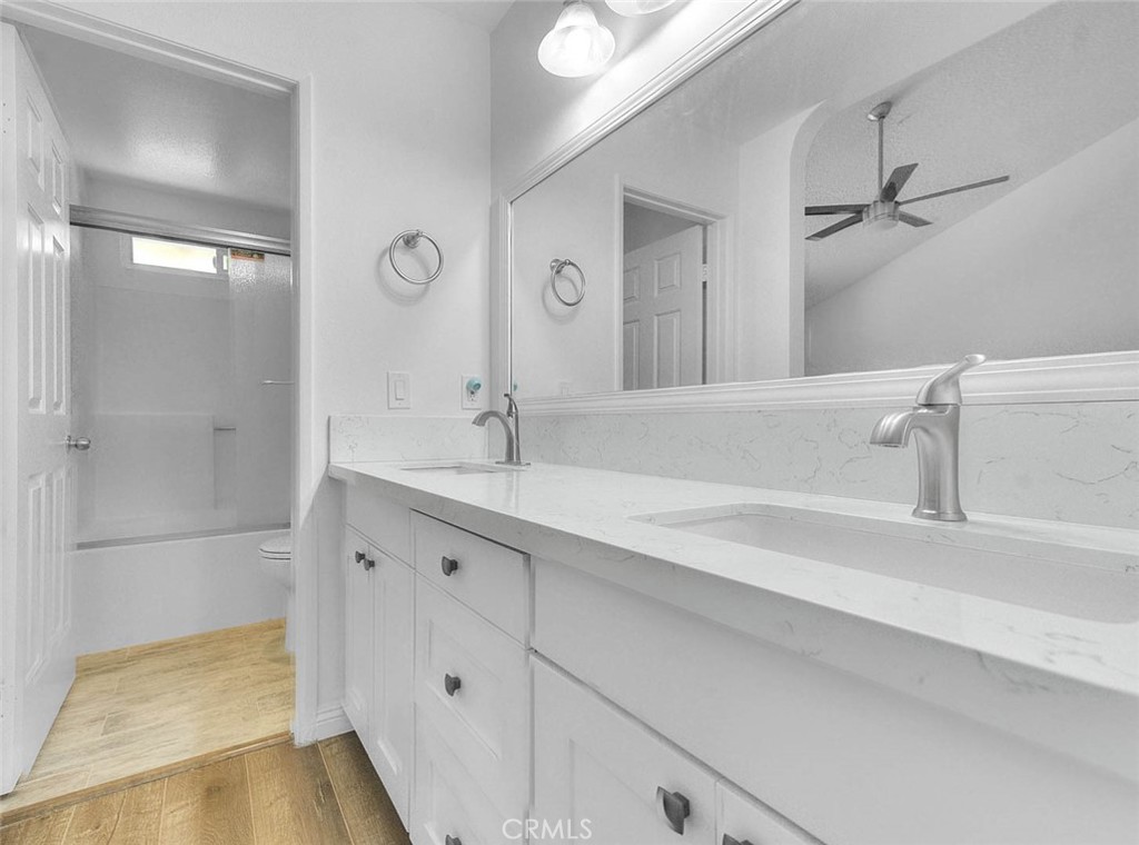 353 E Phillips Property Photo 26