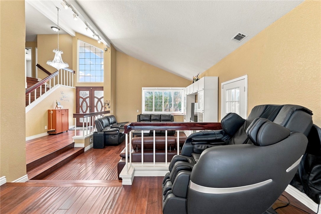 18020 Cocklebur Place Property Photo 11