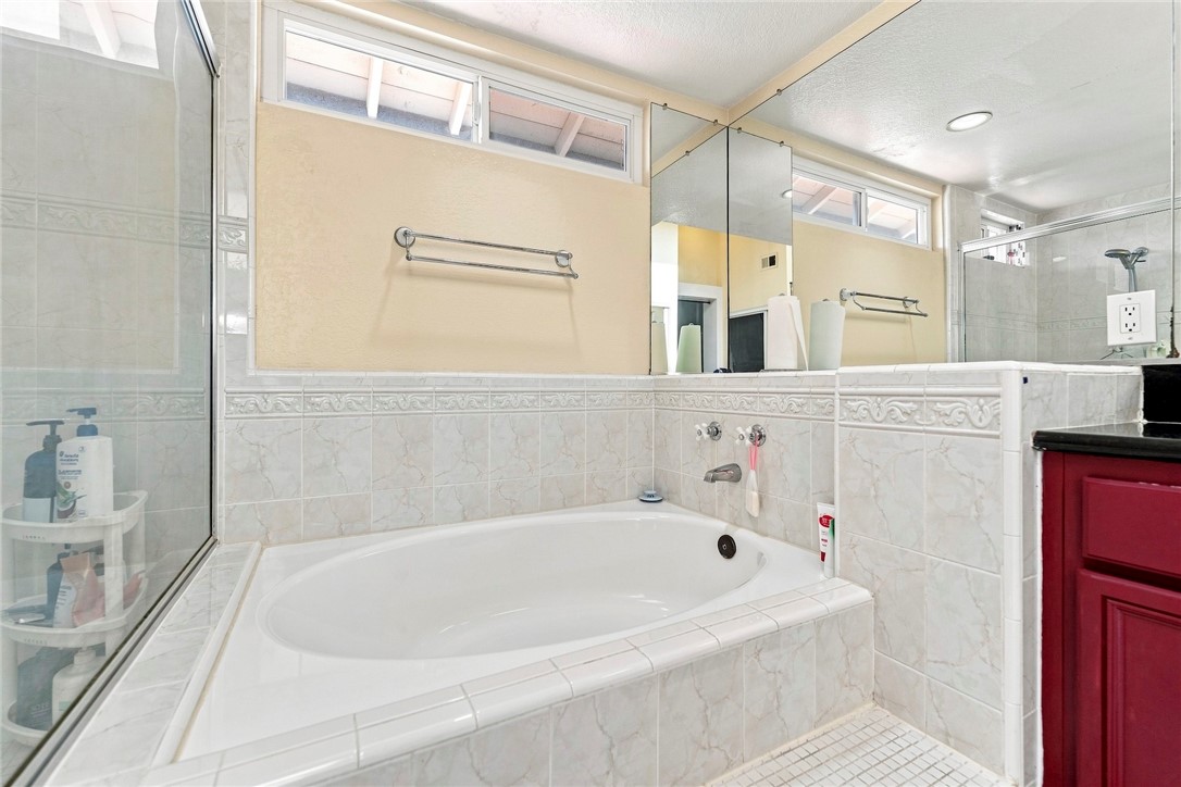 18020 Cocklebur Place Property Photo 24