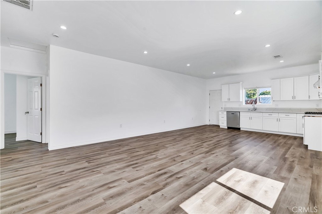 6734 Beryl Street Property Photo 3