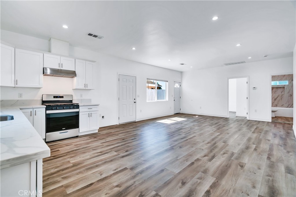 6734 Beryl Street Property Photo 5