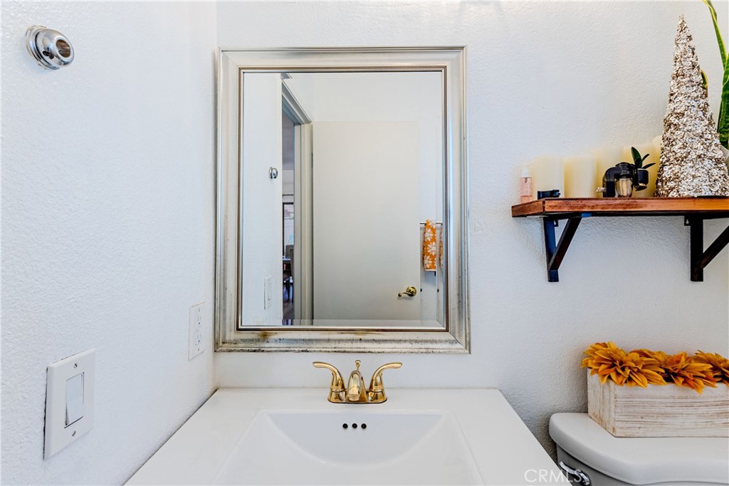 2373 Lily Court Property Photo 8