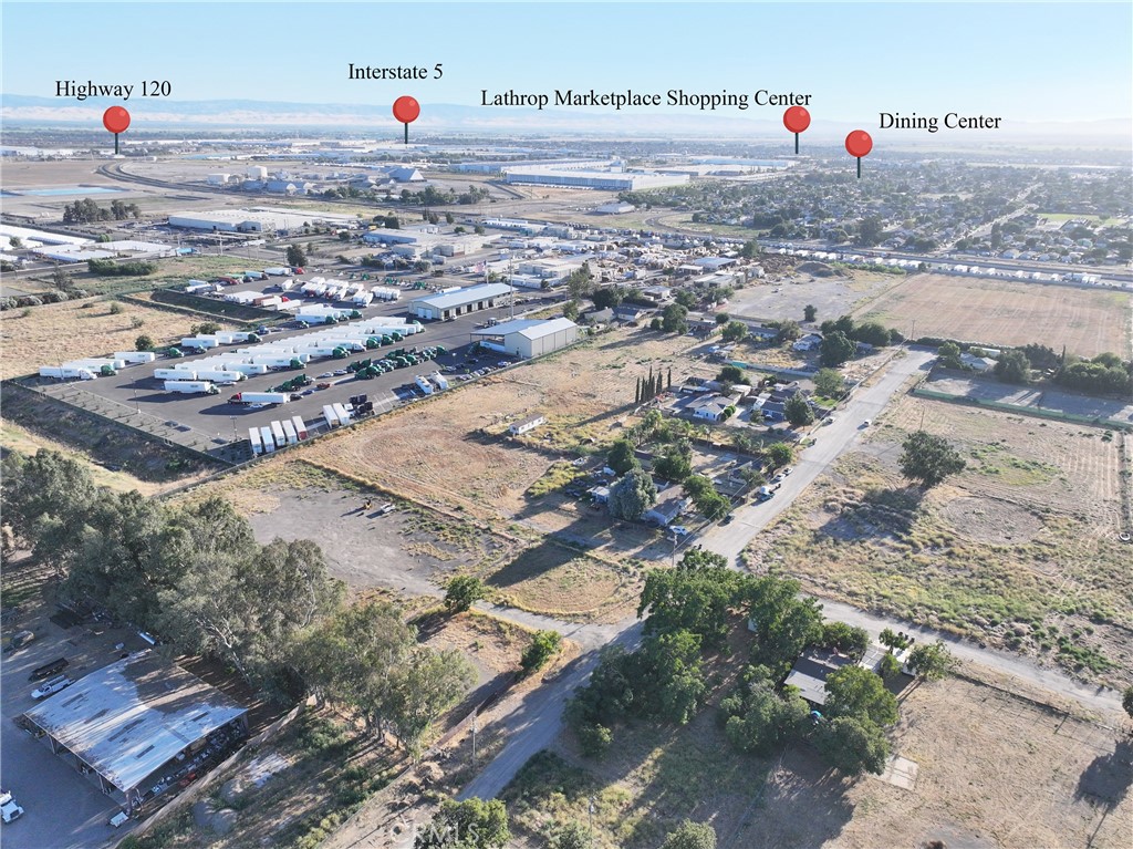 1850 Park Property Photo 3