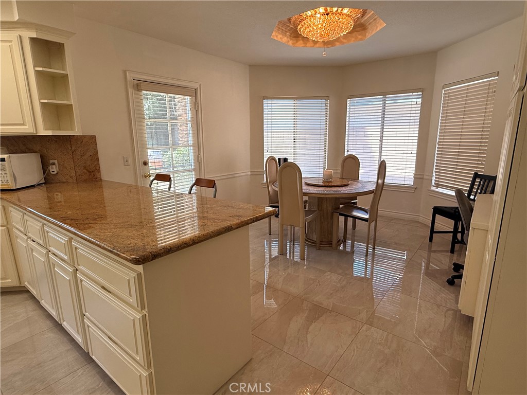 1419 Holly Avenue Property Photo 4