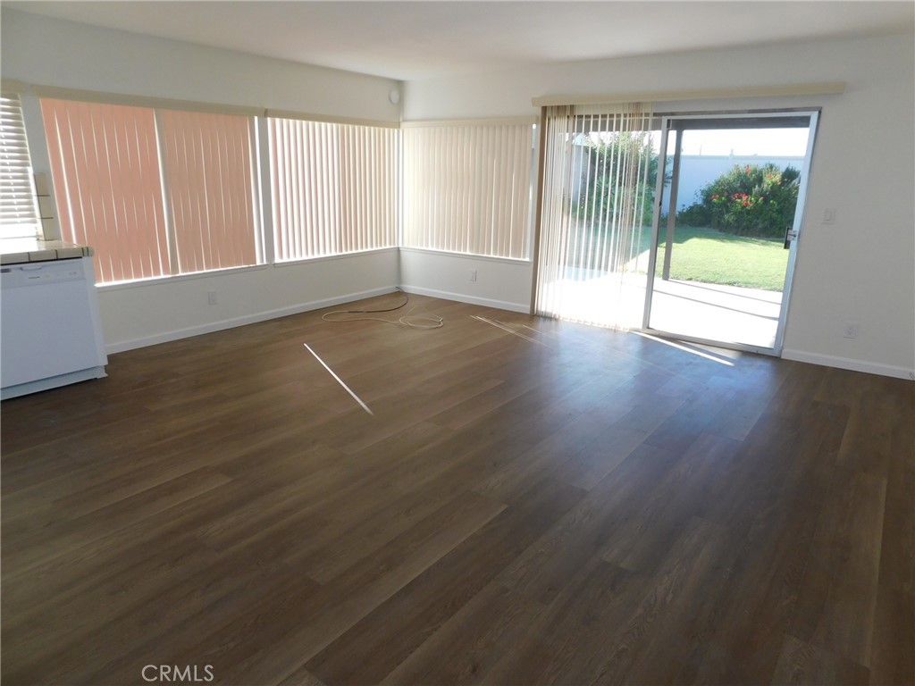 16535 Ember Glen Road Property Photo 4