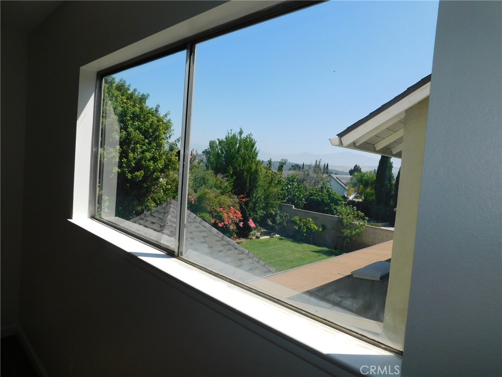 16535 Ember Glen Road Property Photo 14