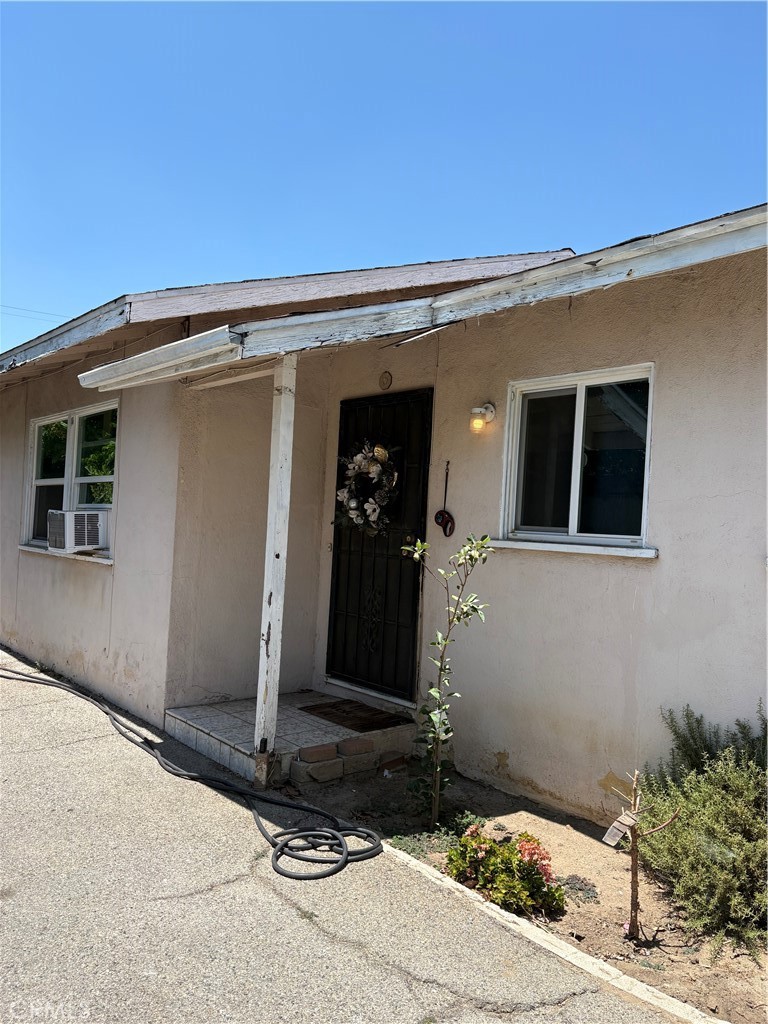 806 S Chapel Property Photo 3