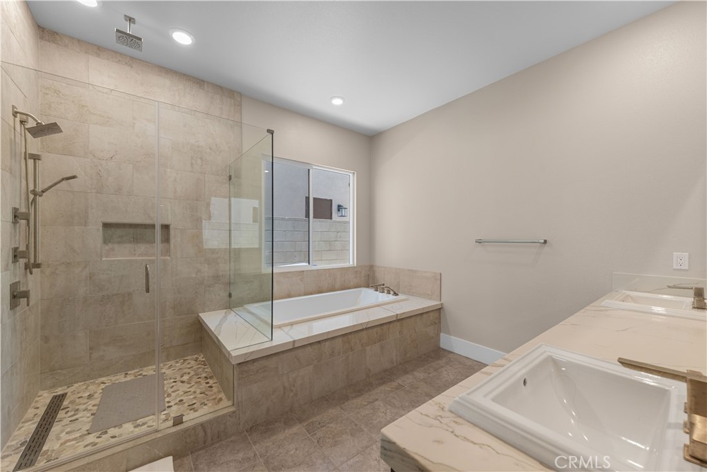 57 Ray Property Photo 19