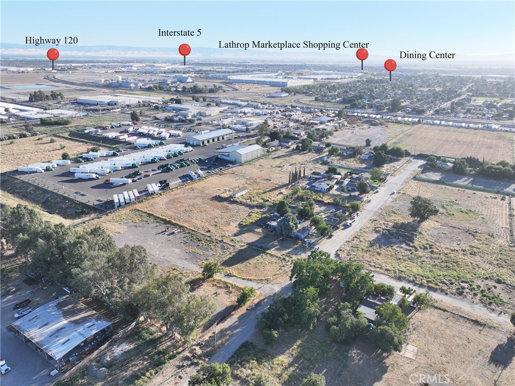 1910 Park Property Photo 3