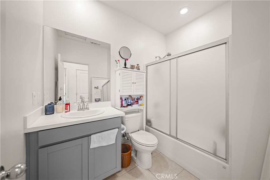 1530 W Cameron Property Photo 39