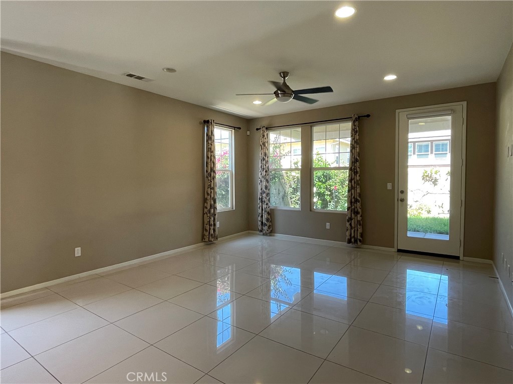 159 Fieldwood Property Photo 4
