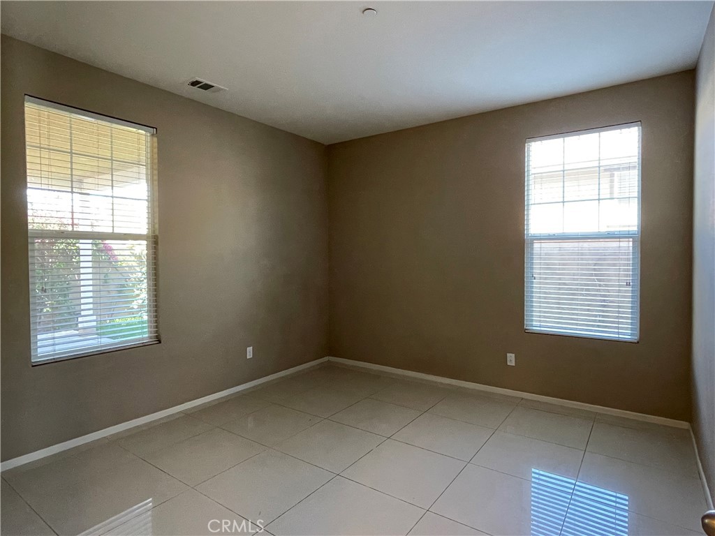 159 Fieldwood Property Photo 5