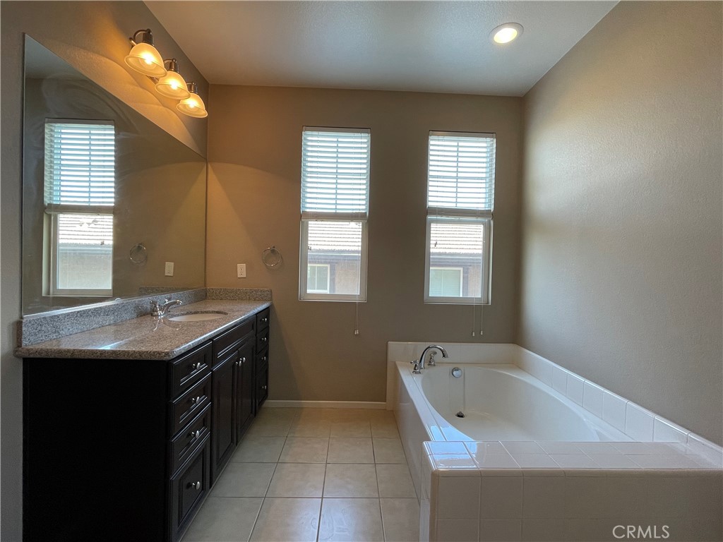 159 Fieldwood Property Photo 10