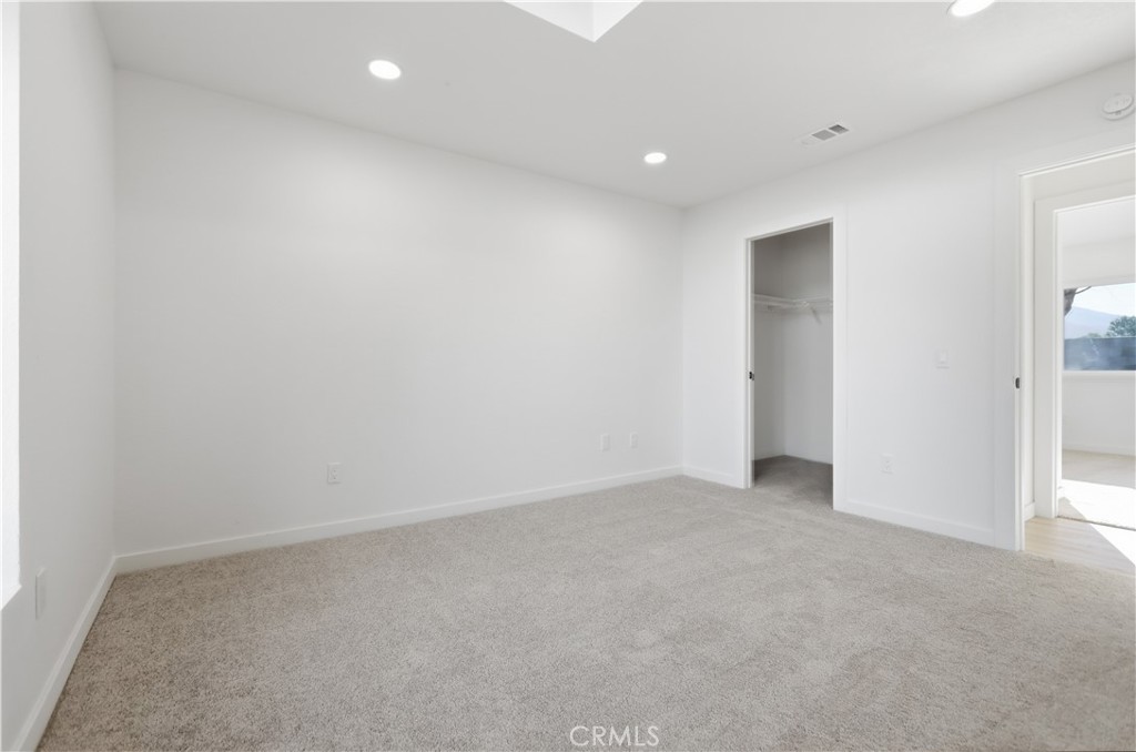 6405 N Ventura Avenue Property Photo 23