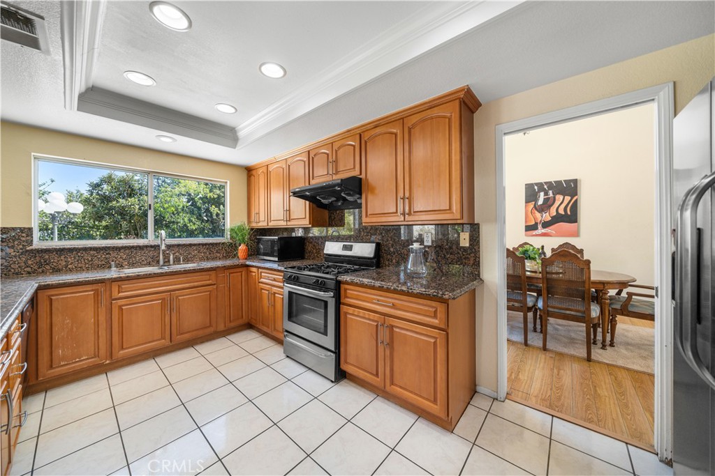 5048 Trojan Court Property Photo 10
