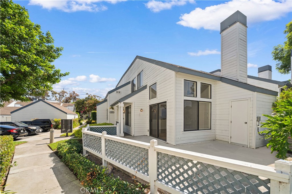 97 Fallingstar 56 Property Photo 2