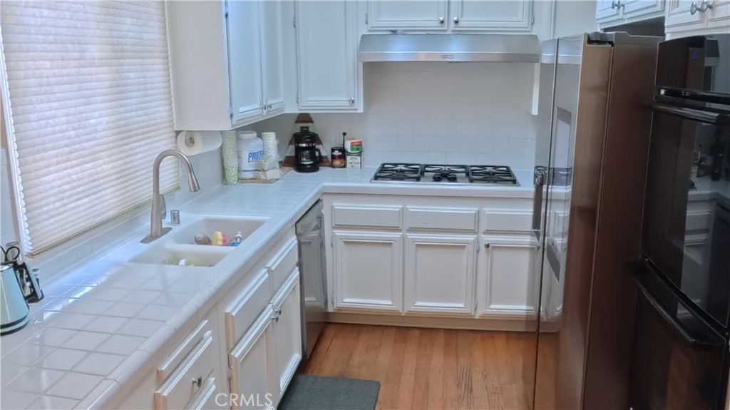 415 E Bougainvillea Property Photo 10