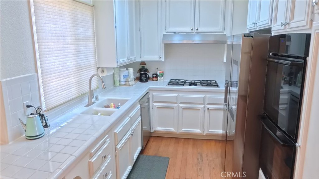 415 E Bougainvillea Property Photo 11