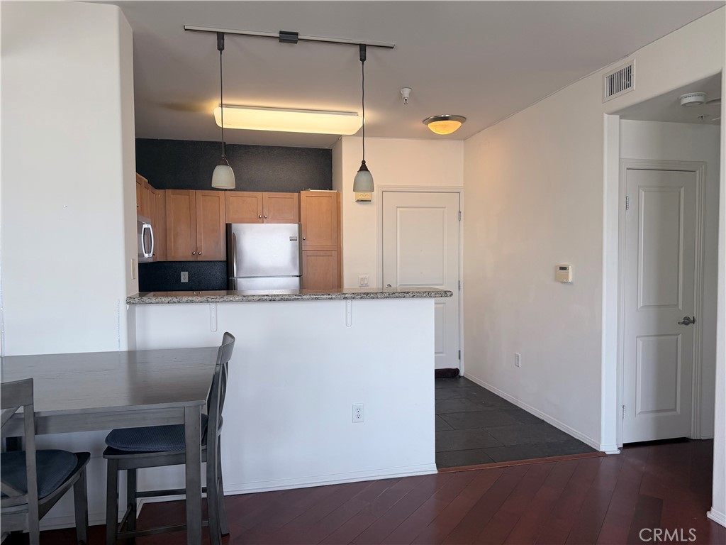 100 S Alameda 318 Property Photo 2