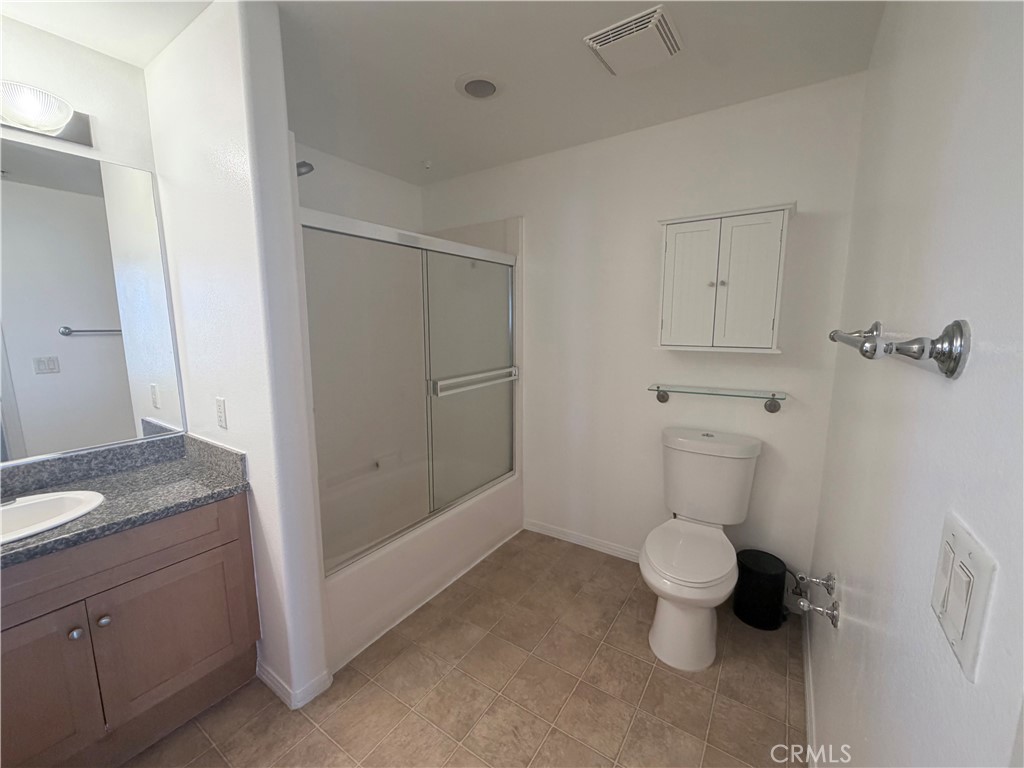 100 S Alameda 318 Property Photo 4