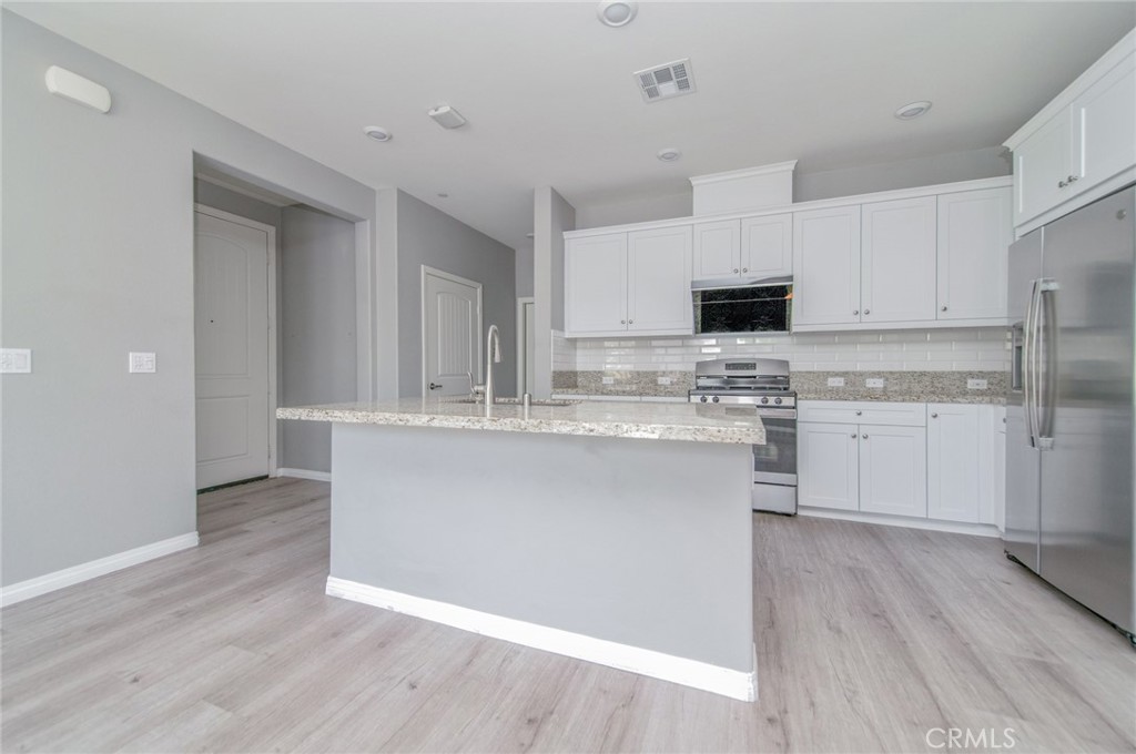 16039 Voyager Property Photo 7