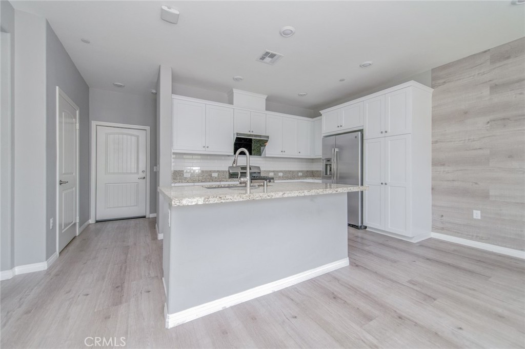 16039 Voyager Property Photo 9
